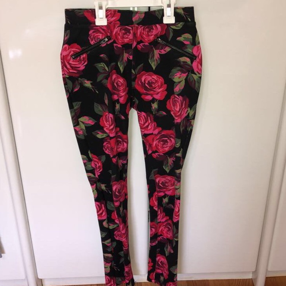 CHILDRENS PLACE FLORAL RED ROSE LEGGINGS (14)
